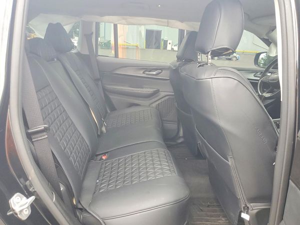 2023 JEEP GRAND CHEROKEE LAREDO 4X4