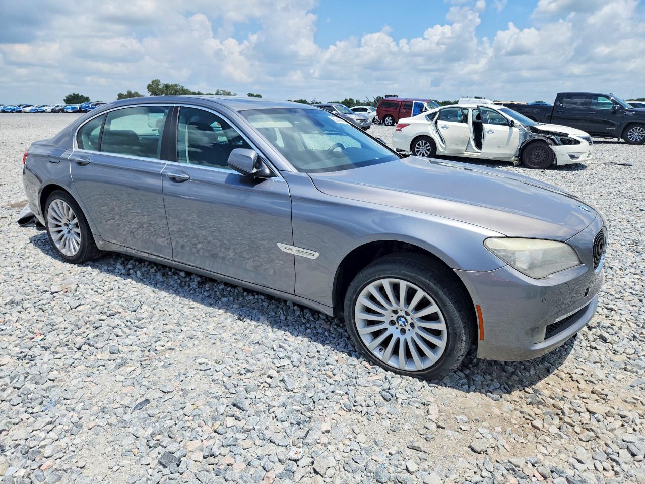 2012 BMW 750 750Lxi/Alpina B7 xDrive