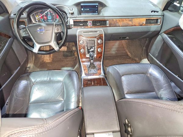 2015 VOLVO XC70