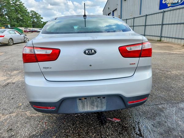 2013 KIA RIO
