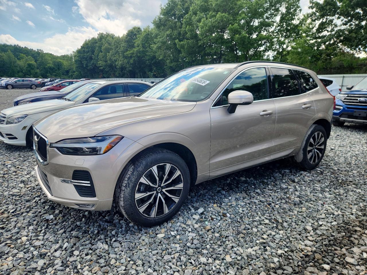 2023 VOLVO XC60