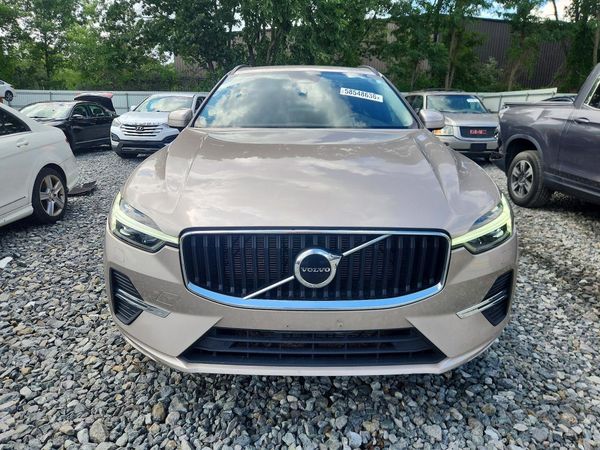 2023 VOLVO XC60