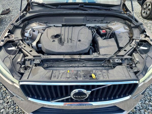 2023 VOLVO XC60