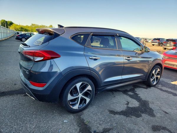 2016 HYUNDAI TUCSON