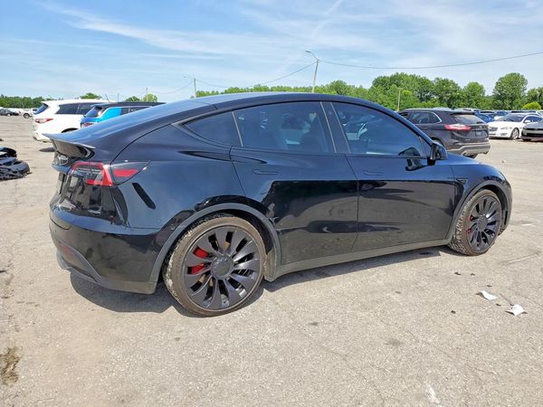 2022 TESLA MODEL Y