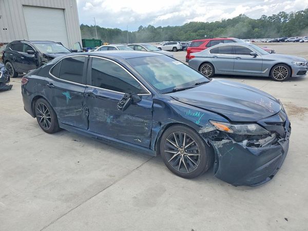 2021 TOYOTA CAMRY