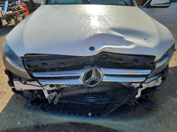 2017 MERCEDES-BENZ C C300-4M