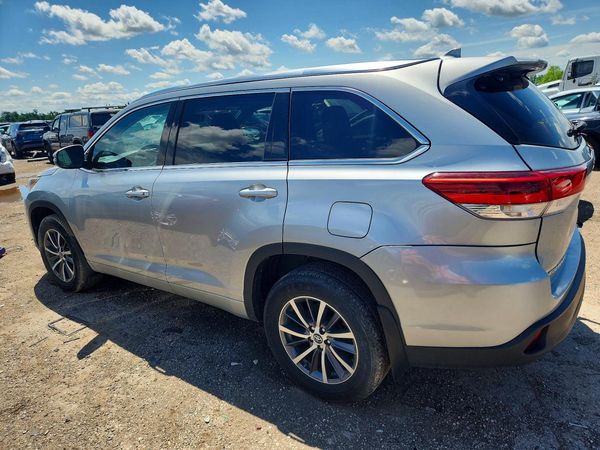 2017 TOYOTA HIGHLANDER SE/XLE