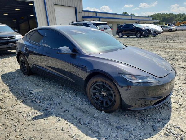 2026 TESLA MODEL 3