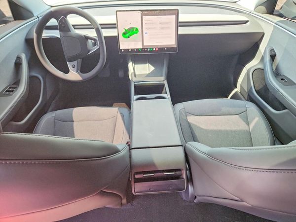 2026 TESLA MODEL 3