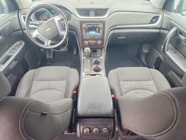 2017 CHEVROLET TRAVERSE 1LT