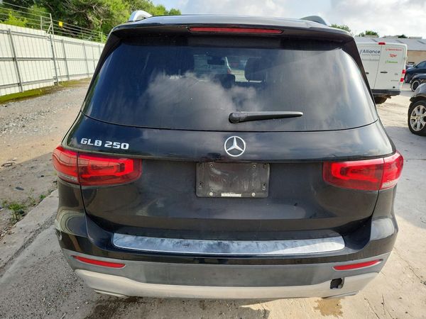2020 MERCEDES-BENZ GLB GLB250