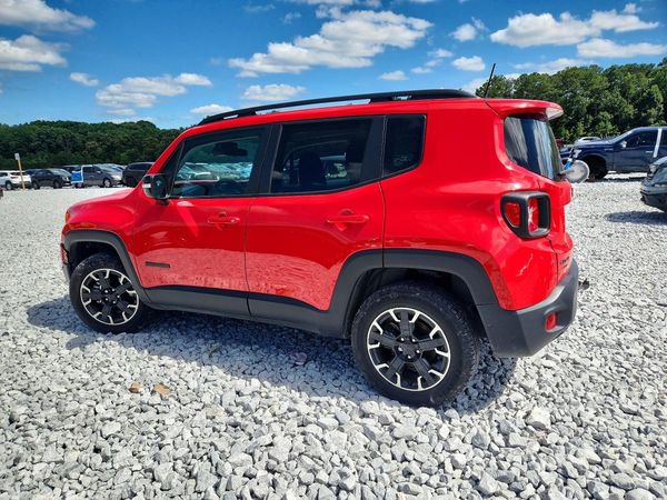 2023 JEEP RENEGADE LATITUDE 4X4