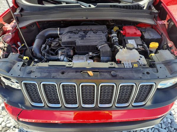 2023 JEEP RENEGADE LATITUDE 4X4