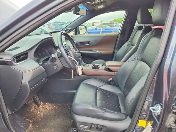 2021 TOYOTA VENZA