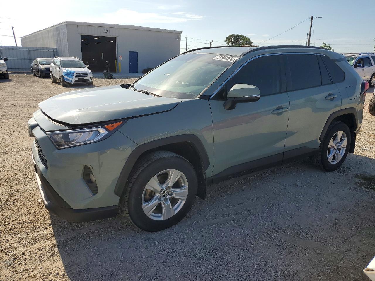 2021 TOYOTA RAV4 XLE