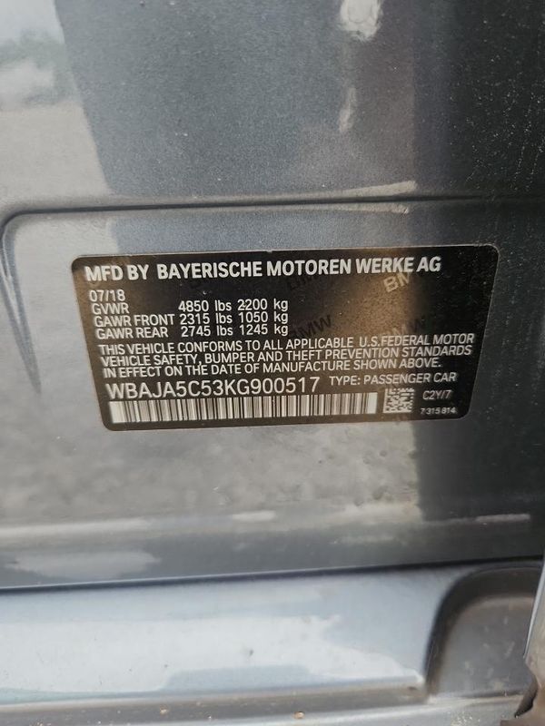 2019 BMW 530