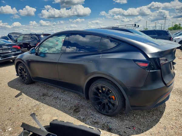 2022 TESLA MODEL Y