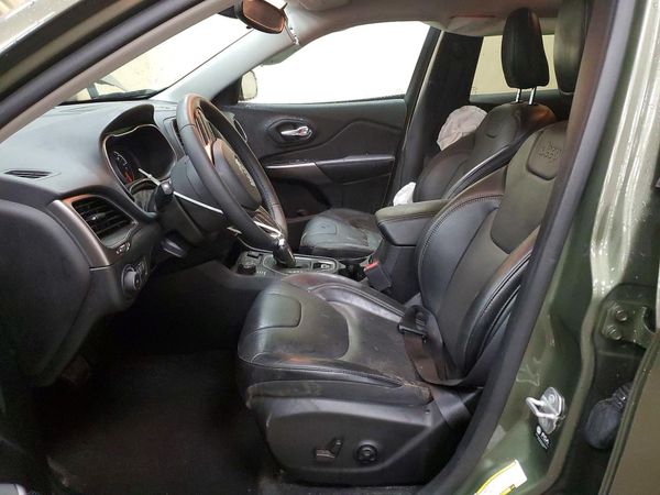 2021 JEEP CHEROKEE LATITUDE LUX 4X4