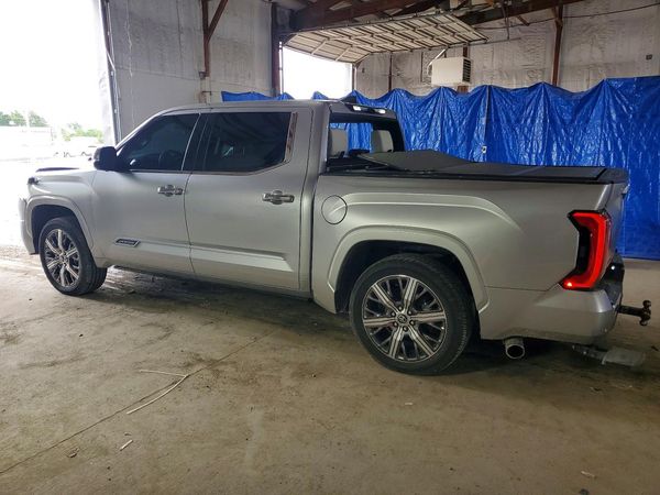 2023 TOYOTA TUNDRA Capstone