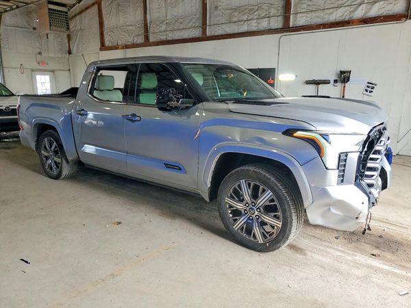 2023 TOYOTA TUNDRA Capstone