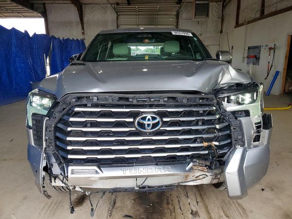 2023 TOYOTA TUNDRA Capstone