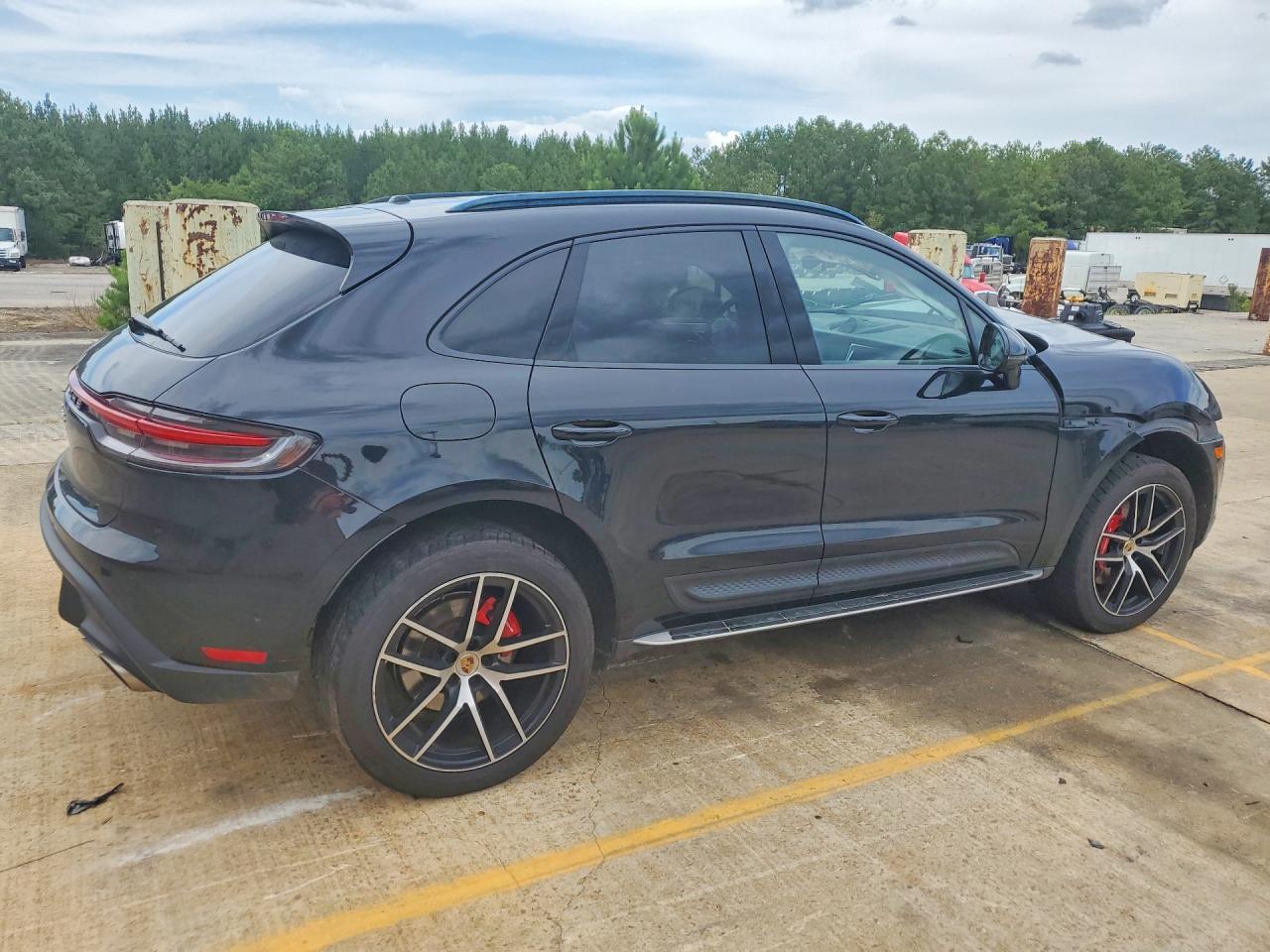 2023 PORSCHE MACAN S