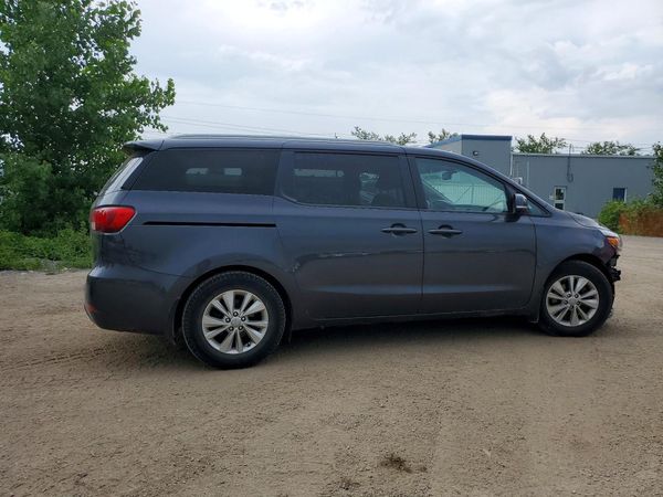 2016 KIA SEDONA LX - Middle-low