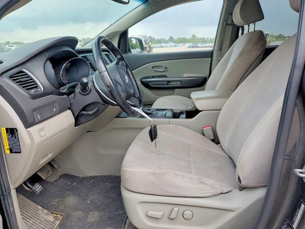 2016 KIA SEDONA LX - Middle-low