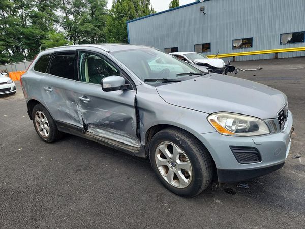2012 VOLVO XC60