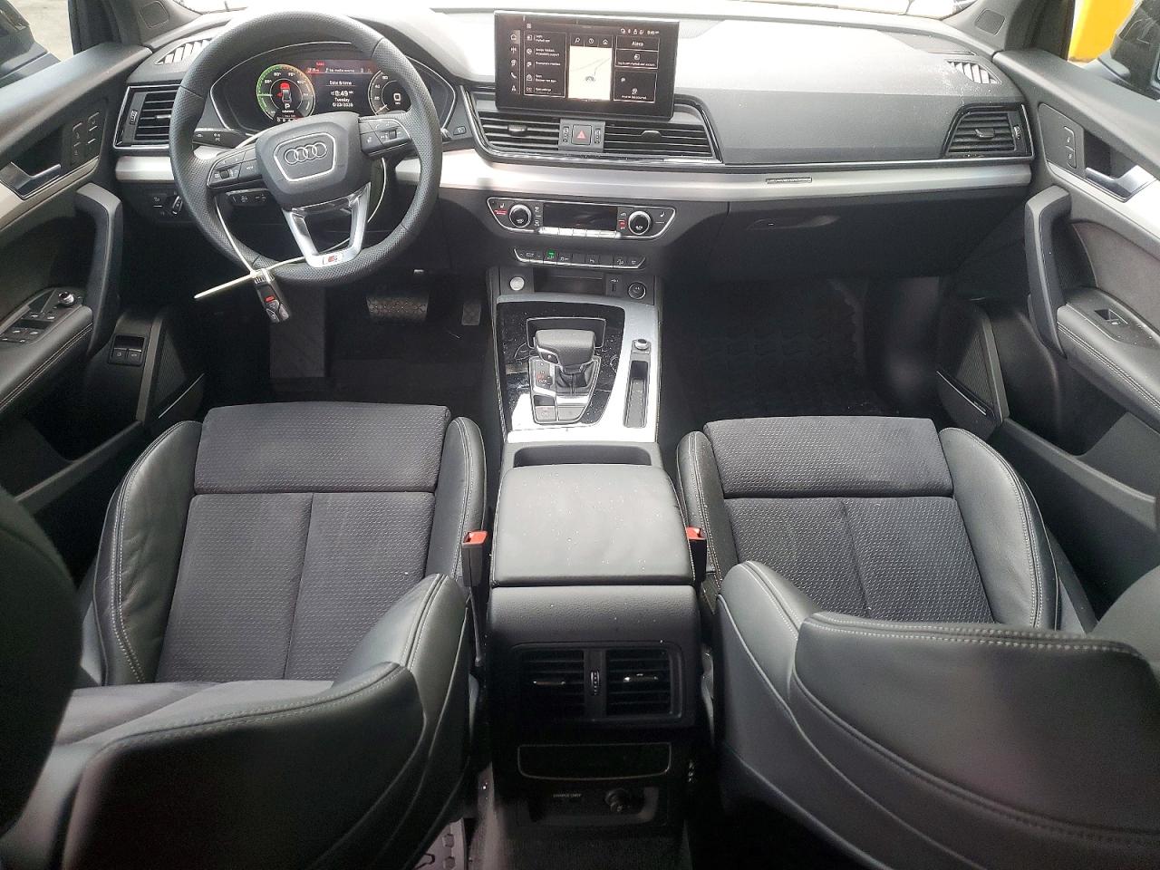 2025 AUDI Q5 E
