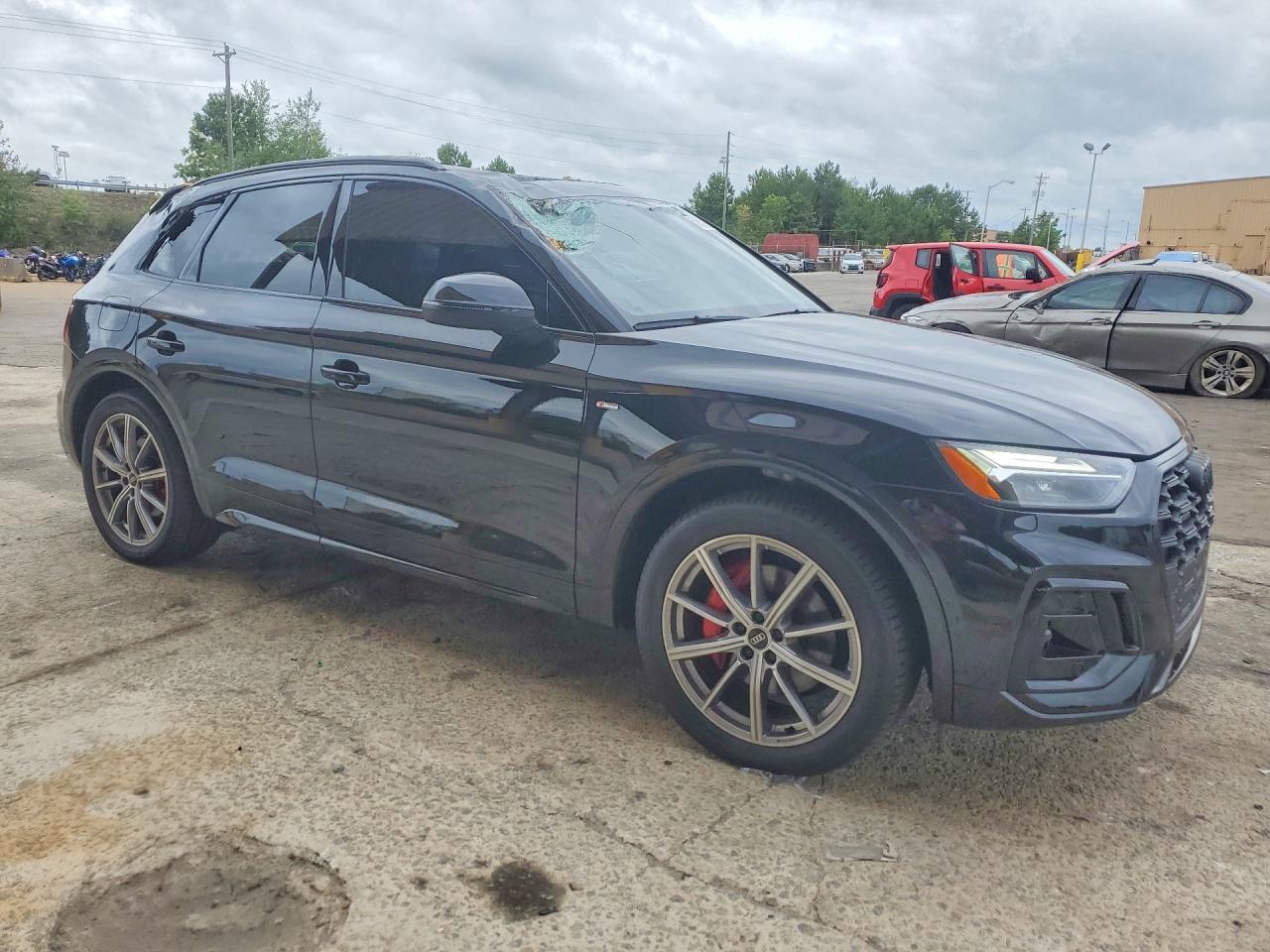 2025 AUDI Q5 E