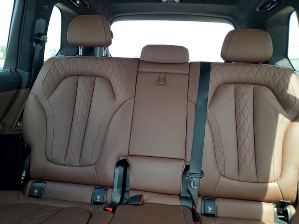 2021 BMW X7 M50i