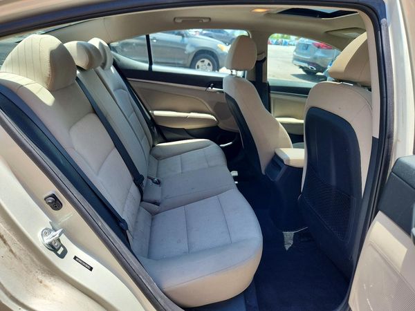 2017 HYUNDAI ELANTRA