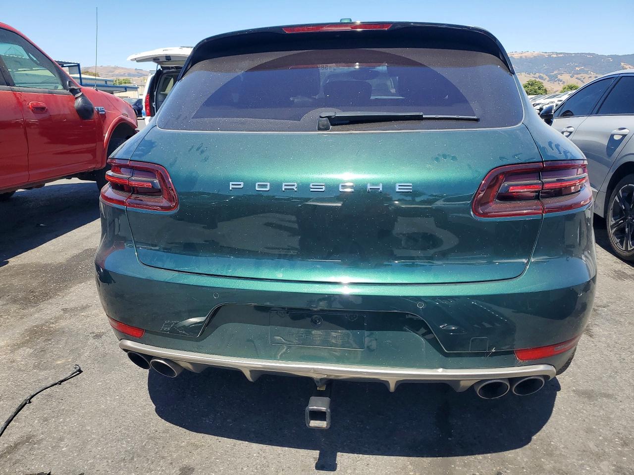 2017 PORSCHE MACAN