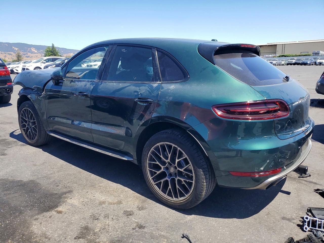 2017 PORSCHE MACAN