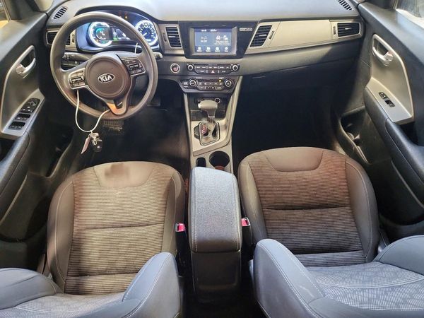 2017 KIA NIRO FE / LX / LX Tech