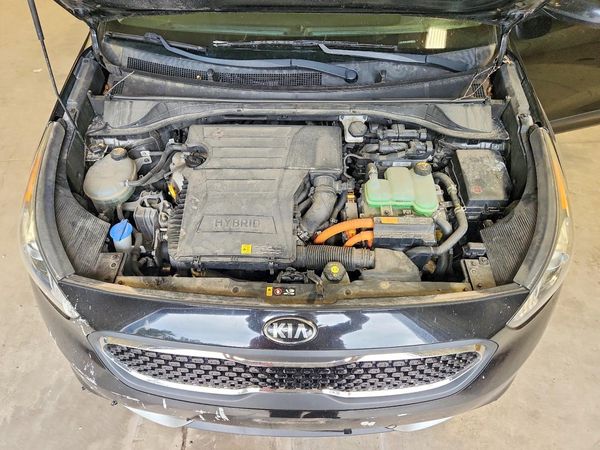 2017 KIA NIRO FE / LX / LX Tech