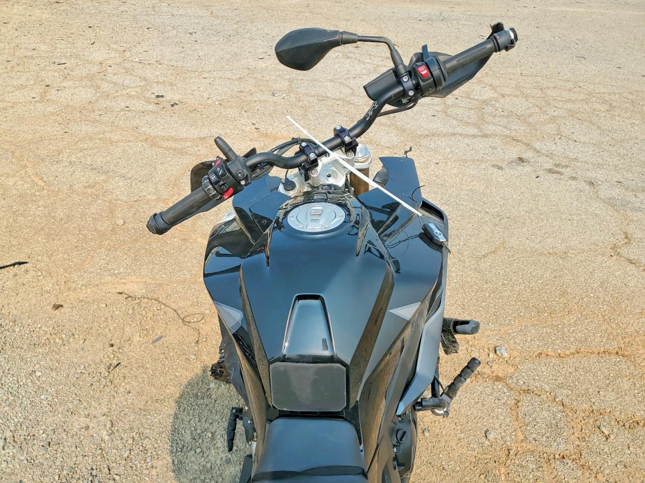 2023 BMW S 1000