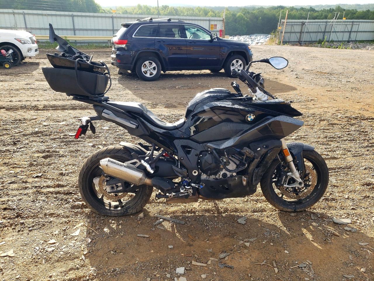 2023 BMW S 1000