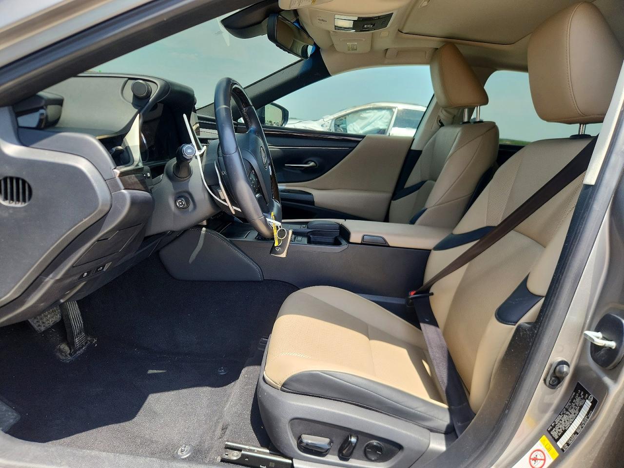 2019 LEXUS ES 350