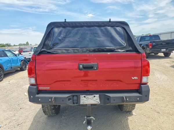 2016 TOYOTA TACOMA