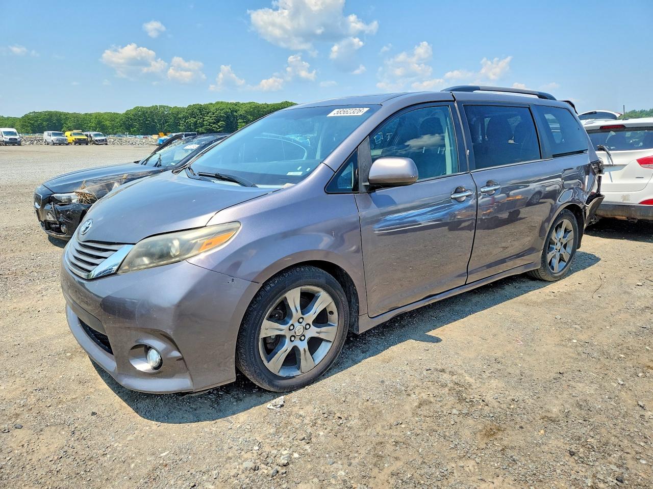 2015 TOYOTA SIENNA