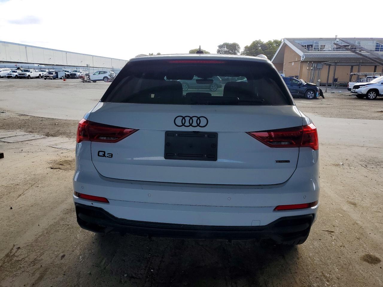 2025 AUDI Q3
