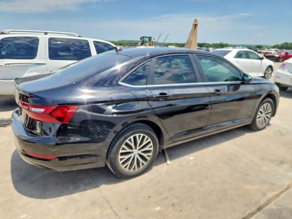 2021 VOLKSWAGEN JETTA S / SE / R-Line