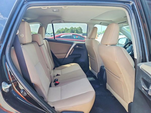 2015 TOYOTA RAV4 XLE (M Grade)