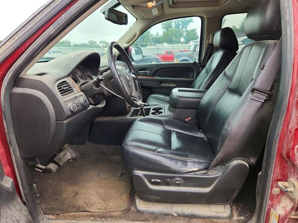 2014 CHEVROLET SUBURBAN LT