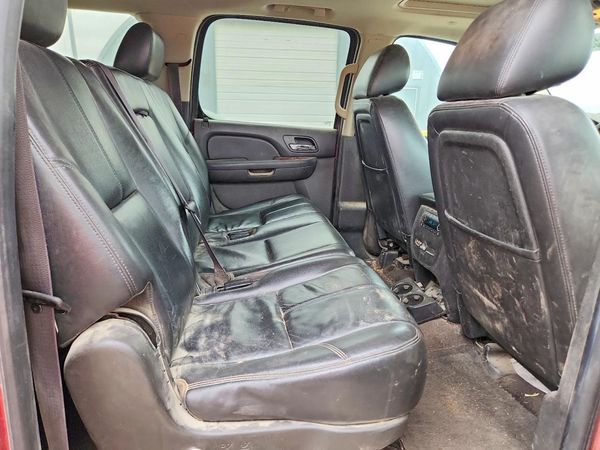 2014 CHEVROLET SUBURBAN LT