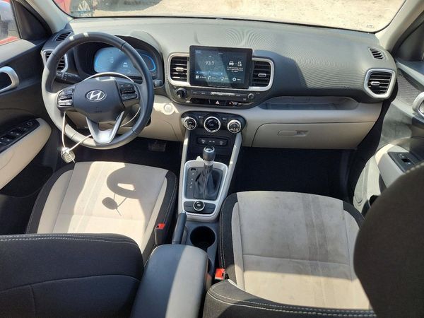 2025 HYUNDAI VENUE SEL, Limited — CKPT