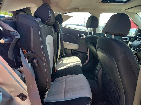 2025 HYUNDAI VENUE SEL, Limited — PSRS